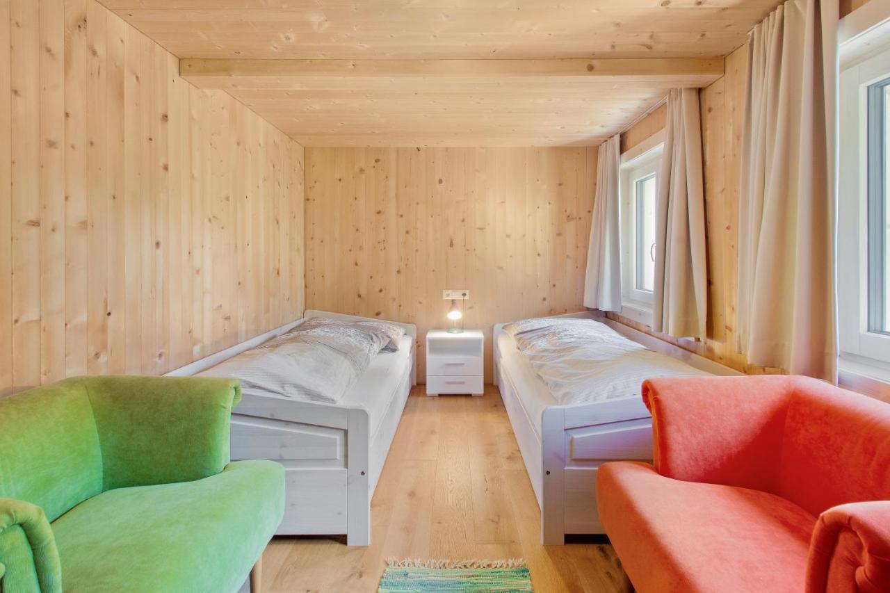 Haus Berghof Bed & Breakfast Schröcken Екстериор снимка