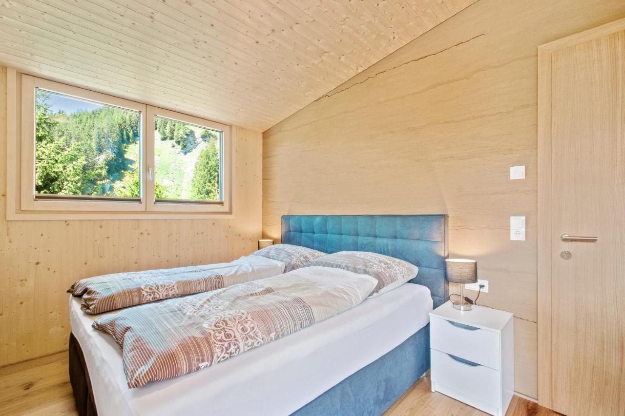 Haus Berghof Bed & Breakfast Schröcken Екстериор снимка
