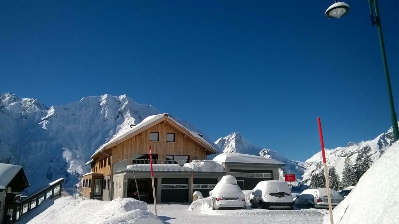 Haus Berghof Bed & Breakfast Schröcken Екстериор снимка